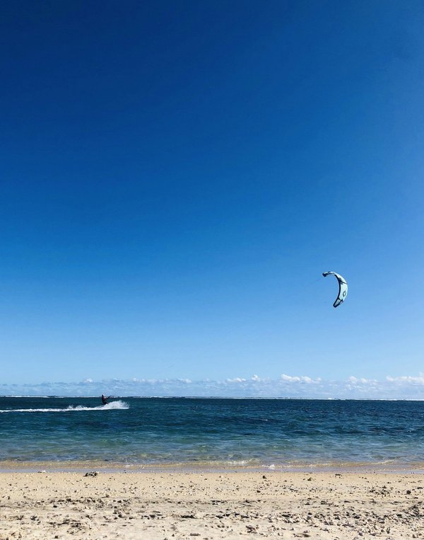 ¿Cuáles son los mejores ejercicios para fortalecer los músculos de la espalda baja para los practicantes de kitesurf?